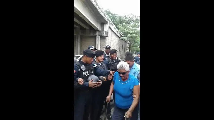Jubilados protestan por sus aumentos