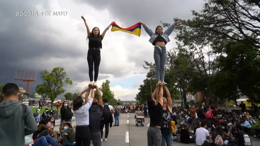 Destrucción y tensión tras protestas en Colombia