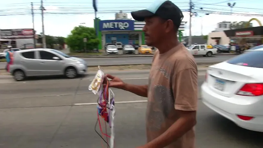 Trabajos informales tocan a la clase profesional