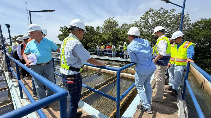 Inspeccionan planta potabilizadora Roberto Reyna de Chitré.