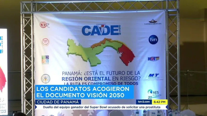 Candidatos reciben Plan Visión 2050 en CADE Colón 2019