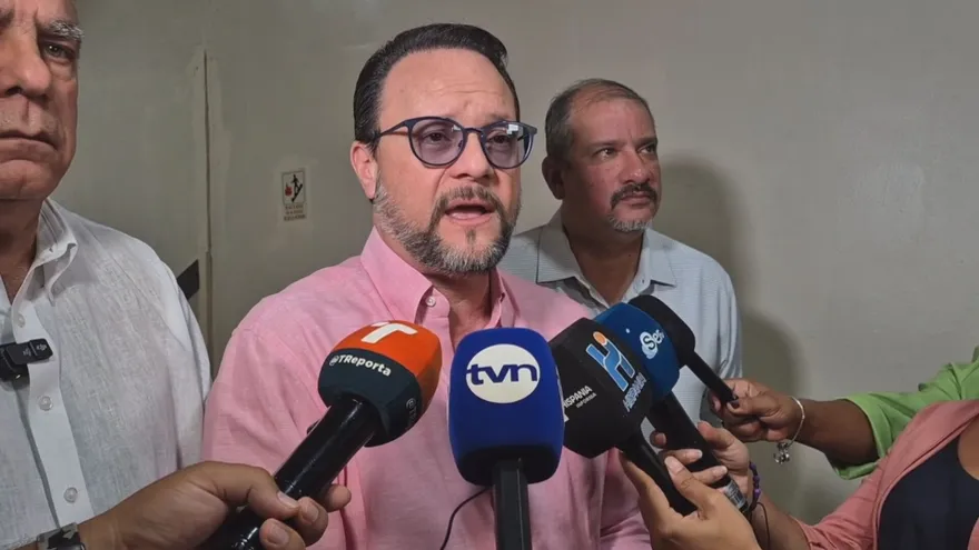 El ministro de Comercio e Industrias, Julio Moltó.