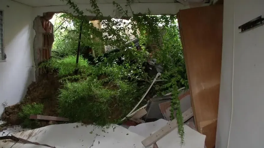 Más personas afectadas tras derrumbes en Parques del Oeste