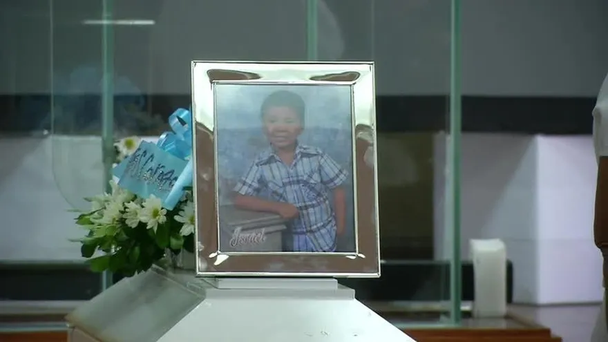 Dan último adiós a menor ahogado en San Miguelito