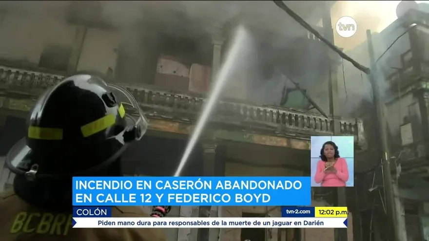 Controlan incendio en viejo caserón en Colón