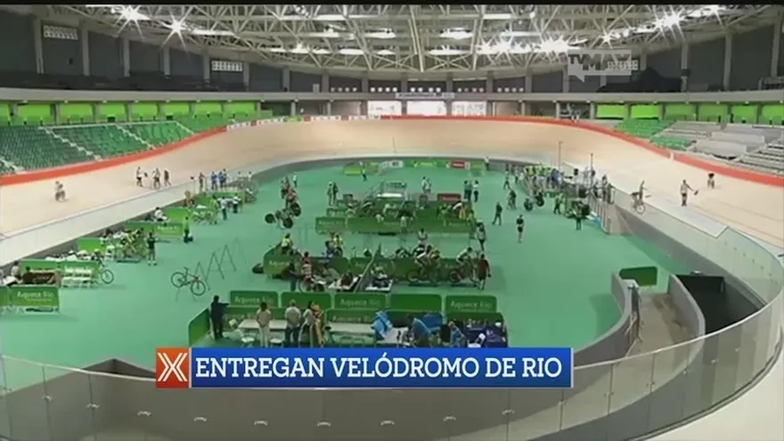 Alcalde de Río inauguró velódromo olímpico sin terminar