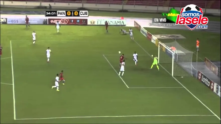 Mala forma de cabecear por parte del cubano Puga