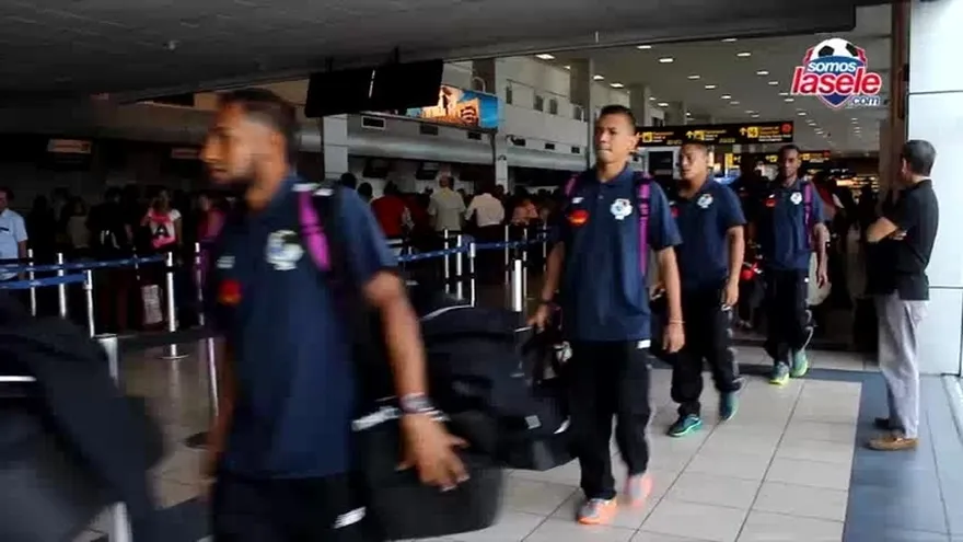 La salida de la Sele de Fútbol Playa de Panamá, rumbo a El Salvador