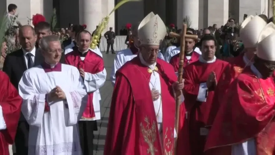 El papa recuerda a los refugiados en su mensaje del Domingo de Ramos