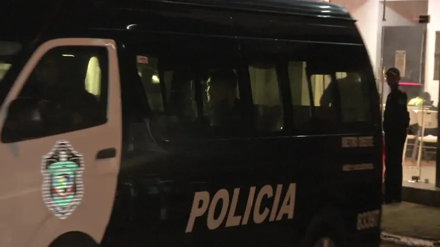 Abandonan a menor de un mes en la Cinta Costera