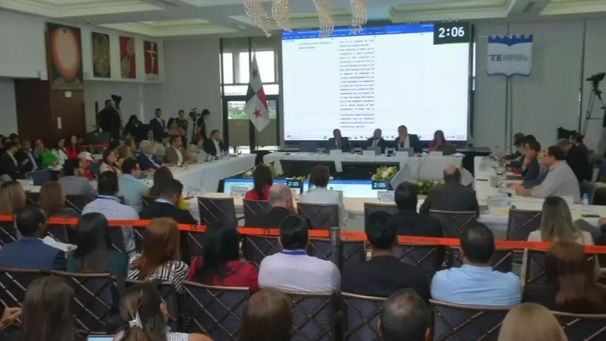 La Comisión de Reformas Electorales cuenta con la presencia de representantes de partidos políticos y sociedad civil.