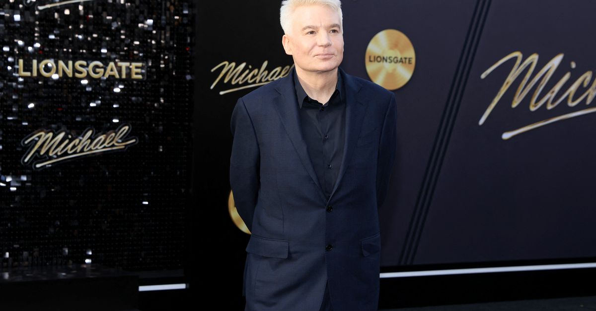 Mike Myers sorprende como Shrek y emociona a Eddie Murphy en un sentido homenaje