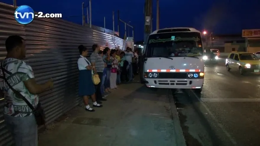 Persisten los problemas del transporte en Pedregal