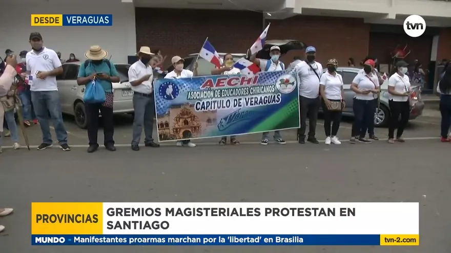 Veragüenses hacen una cadena humana para protestar