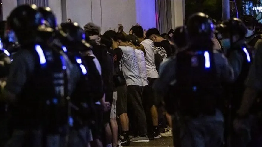 Más de 200 detenidos en nuevas protestas en Hong Kong