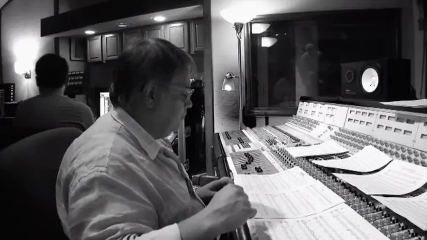 Emisoras de la capital panameña dedicaban las canciones de Juan Gabriel