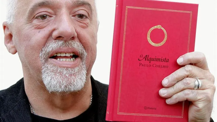 El escritor brasileño Paulo Coelho