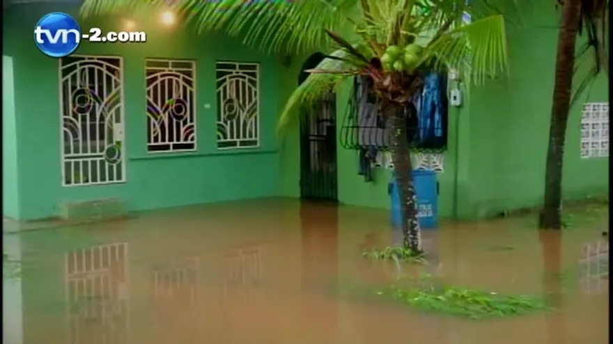 Varias familias afectadas por inundaciones en Colón