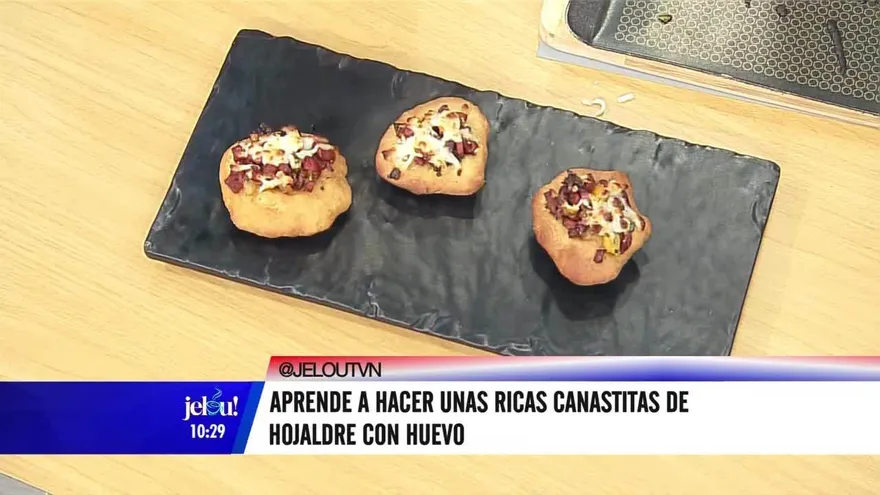 Canastita de hojaldre con huevo, una receta diferente para el desayuno