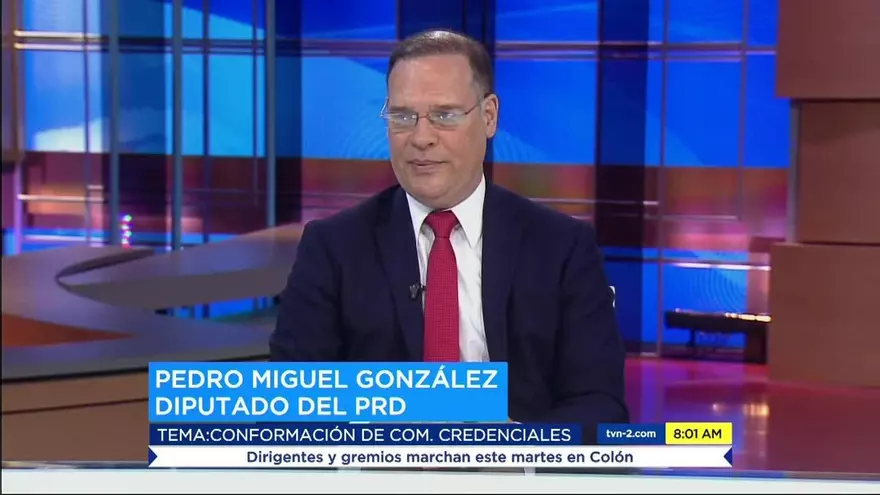 Reconformación de Comisión de Credenciales