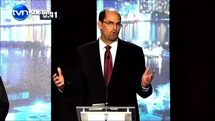 Varela y Arias se atacan en el debate