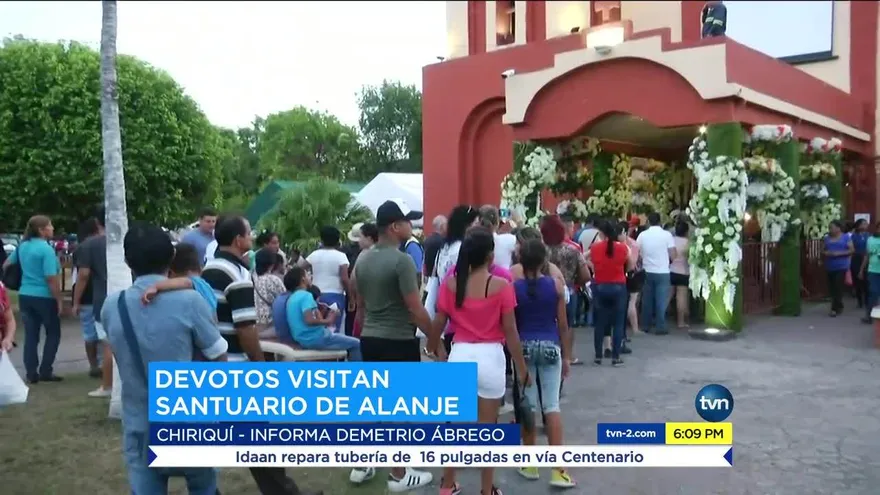 Feligreses se dan cita en Alanje