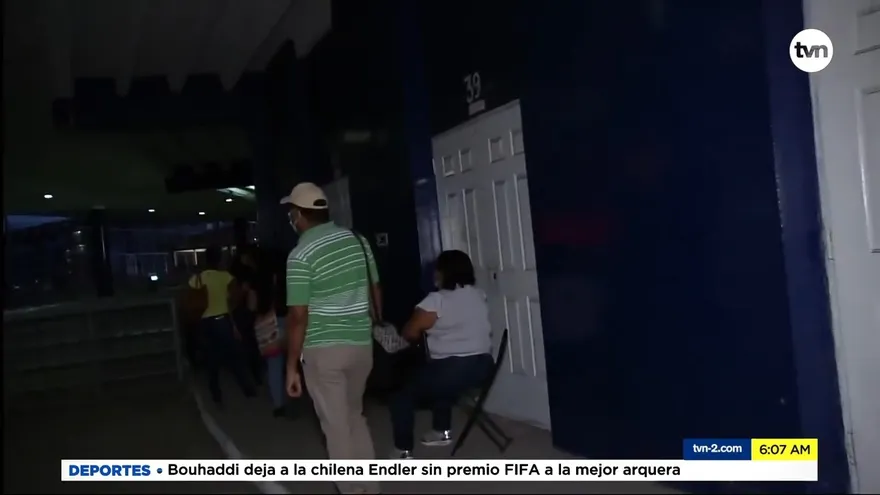 Continúa la entrega de tarjetas claves social para el cobro de beca del Ifarhu