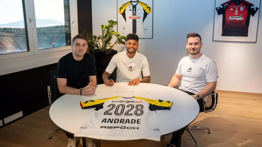 Andrés Andrade (c) llega a un nuevo acuerdo con el LASK Linz de Austria