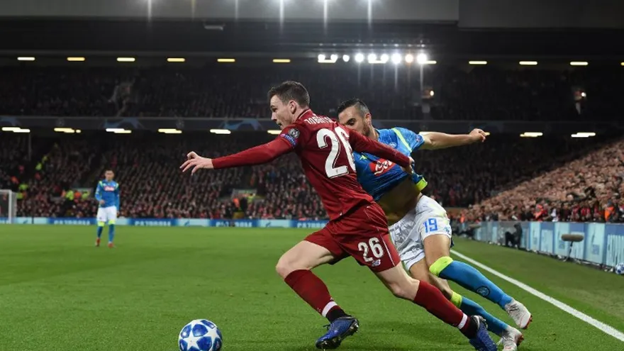 Liverpool gana por 1-0 al Napoli y se clasifica para octavos de Champions