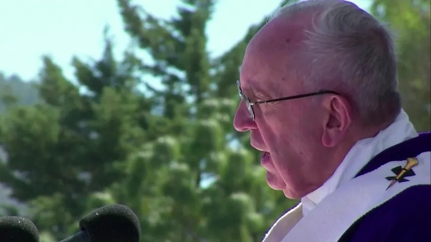 El papa llama a pedir perdón a indígenas mexicanos