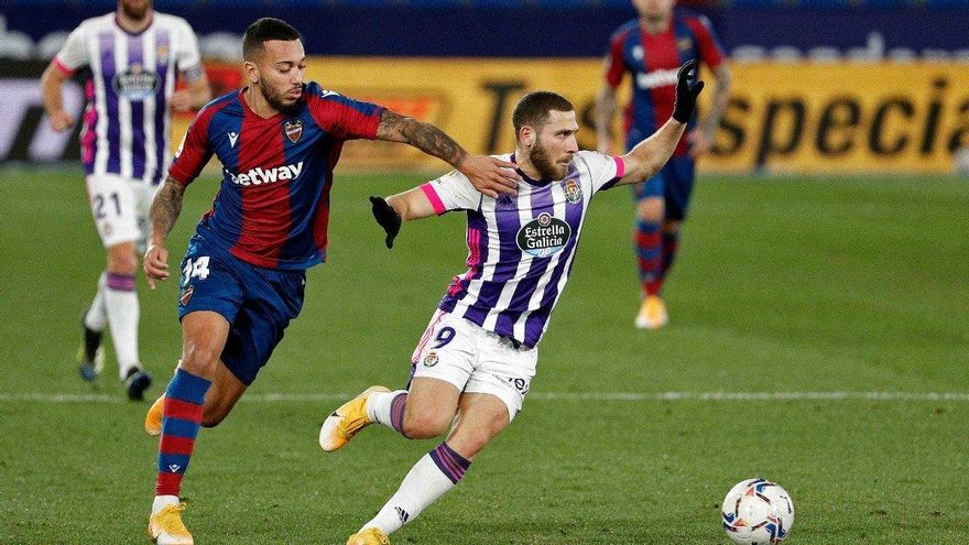 El Levante salva un punto ante el Valladolid en la recta final