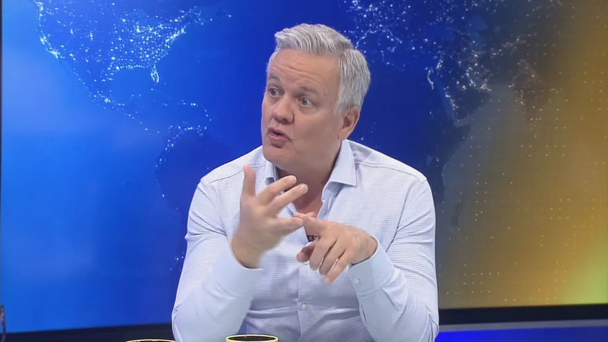 El comunicador y escritor Xavier Serbiá promociona en Panamá un taller clave de finanzas personales