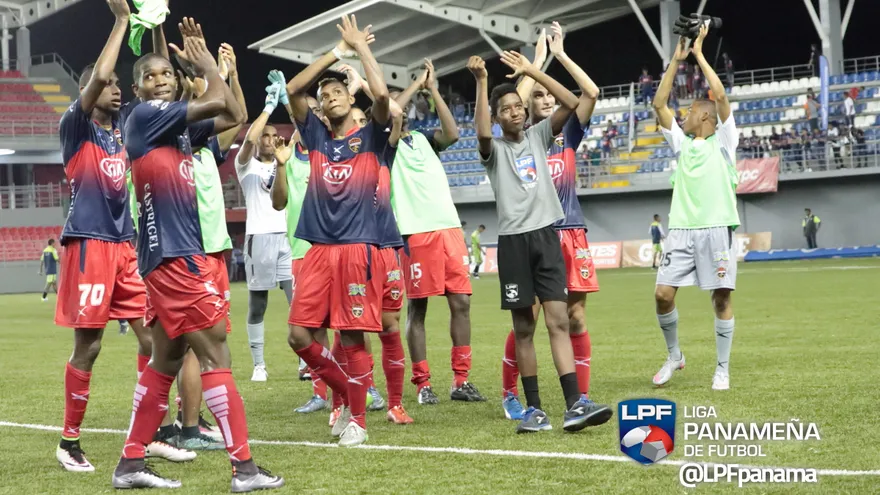 Plaza Amador 2-1 Tauro FC jornada 15