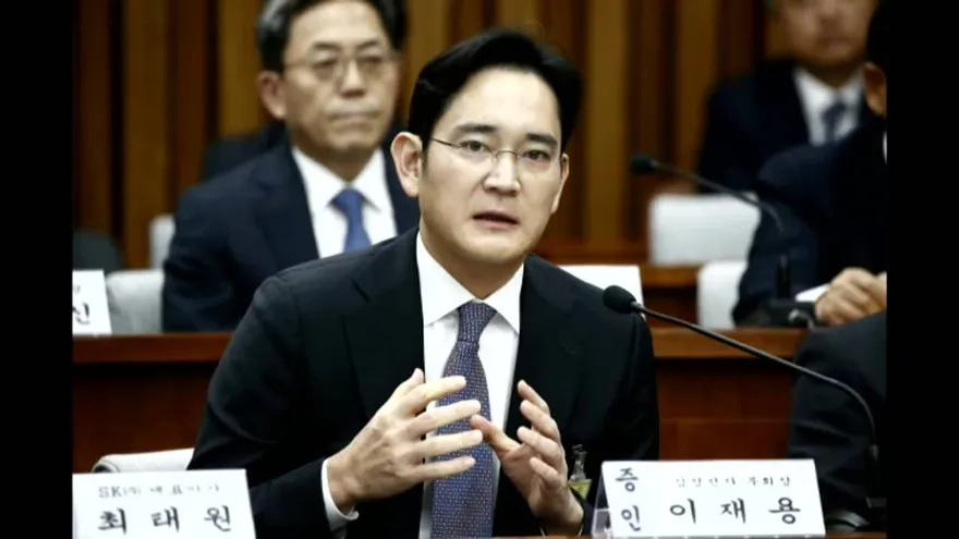 Hallan documentos que vincularían al heredero de Samsung con la Rasputina