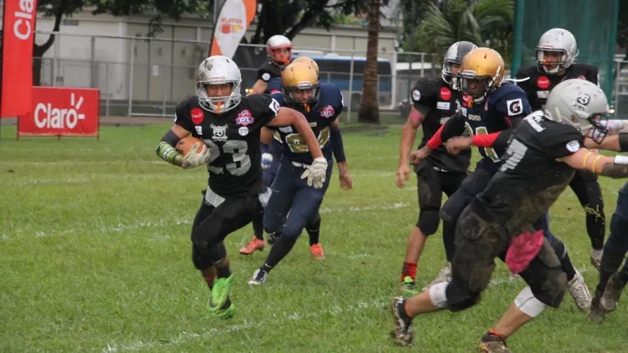 Los Brader Raiders han tenido una campaña exitosa en la categoría Varsity, hasta el momento