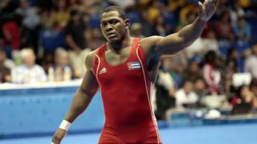 Cubano López avanza a cuartos de final