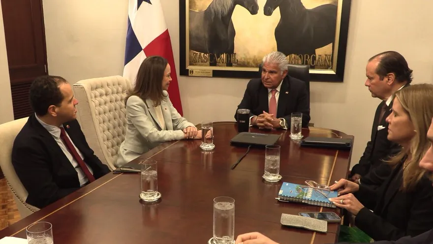 Mulino recibió a María Corina Machado