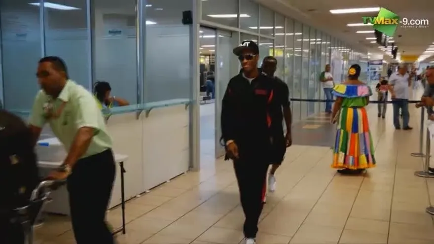 Llega Celestino Caballero para su combate en Panam