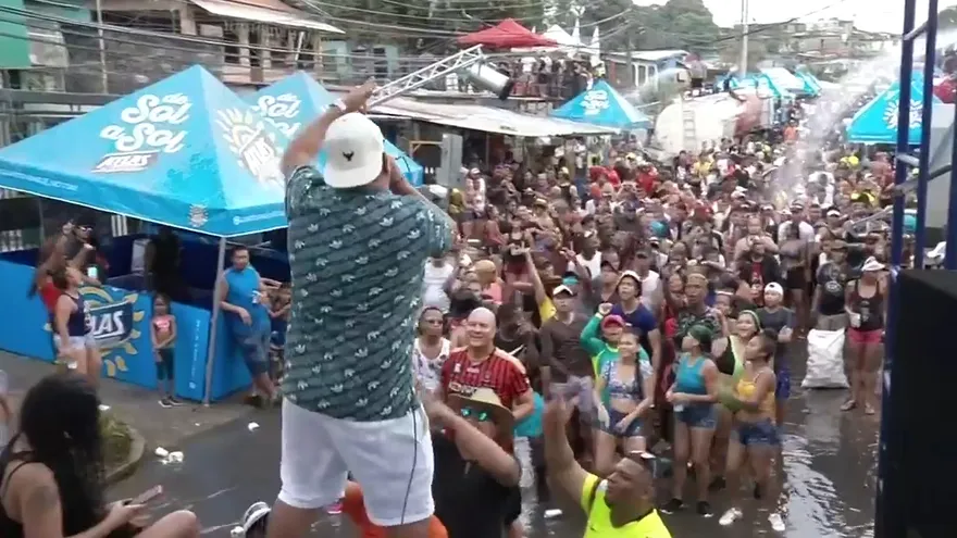 Carnaval en medio de violencia