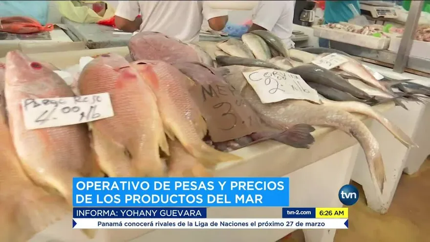 Realizan operativos para verificar balanzas y precios en el Mercado de Mariscos