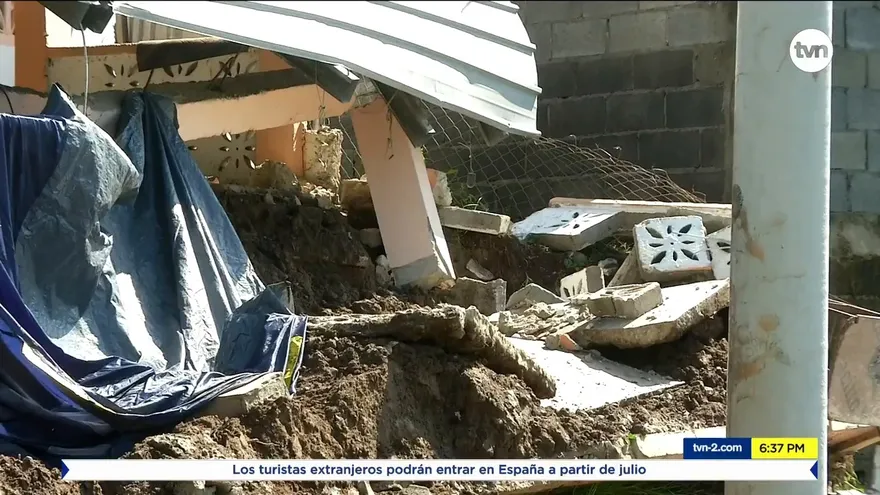 Primero onda tropical del año causa varios afectados