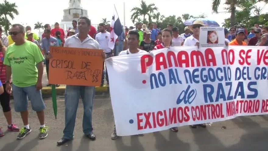 Lamentan protesta contra extranjeros