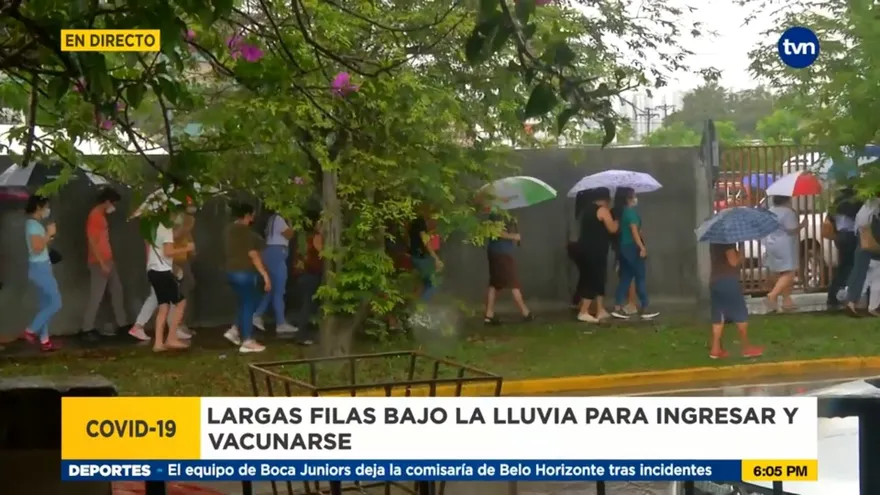 Fuerte lluvia no detuvo jornada de vacunación en el Instituto América