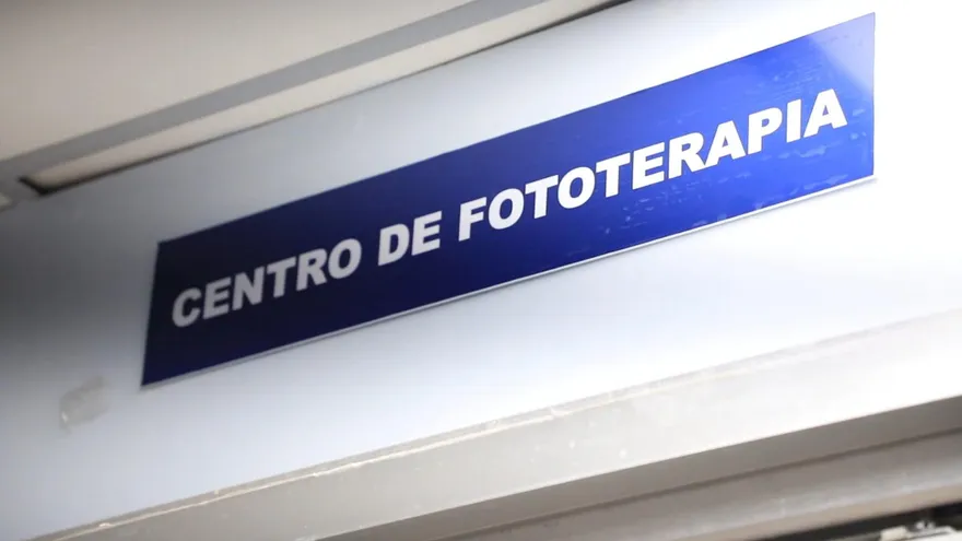 CSS pone en marcha su primera cabina de fototerapia para tratar enfermedades de la piel