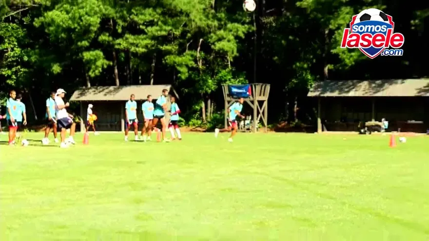 Escucha aquí las declaraciones de Julio Dely en conferencia de prensa