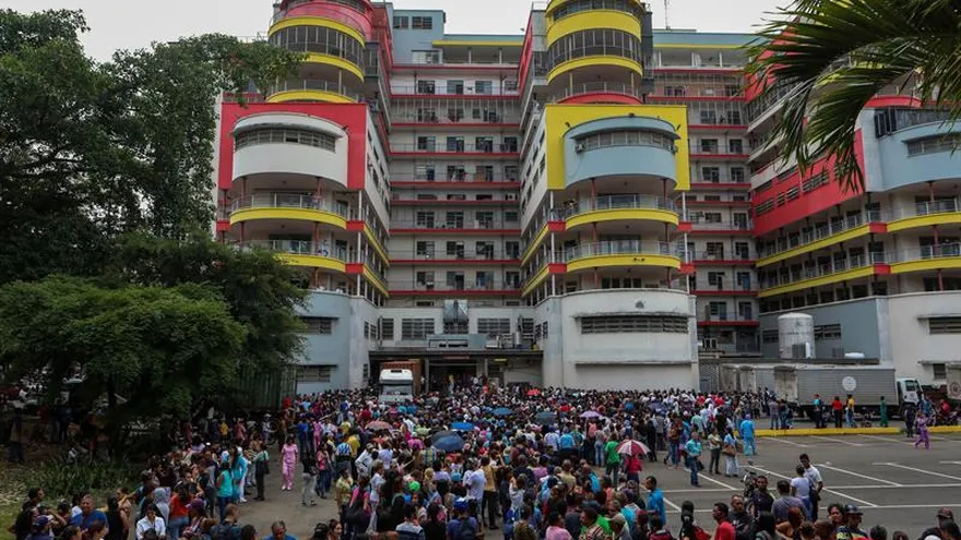 En Venezuela se desarrollan desde el último mes decenas de protestas diarias de trabajadores y ciudadanos, que reclaman mayores ingresos y el fin de la crisis, que también alcanza a los servicios públicos.