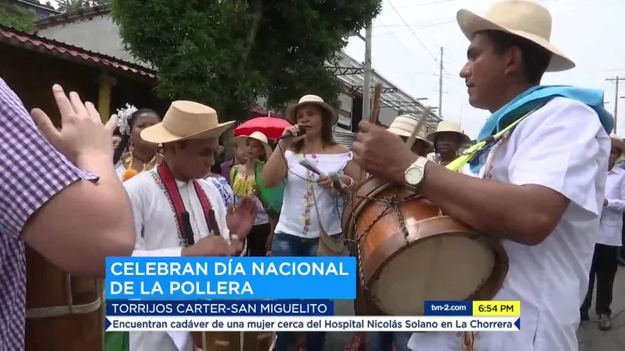 Realizan desfile de polleras en San Miguelito