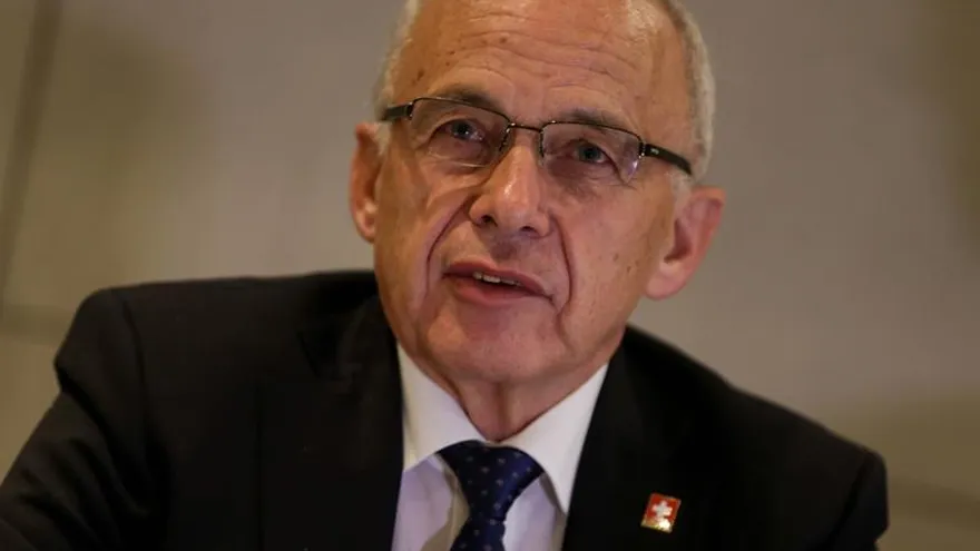 El ministro de Finanzas y Consejero Federal de Suiza, Ueli Maurer, ofrece una conferencia de prensa en Sao Paulo (Brasil).