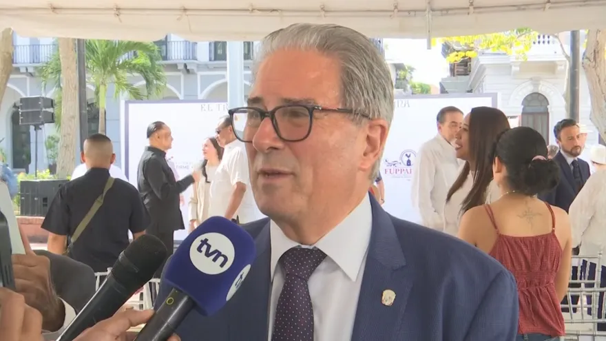 Ministro Boyd Galindo: 'La comunidad está contenta; lo importante es que la basura se recoja'