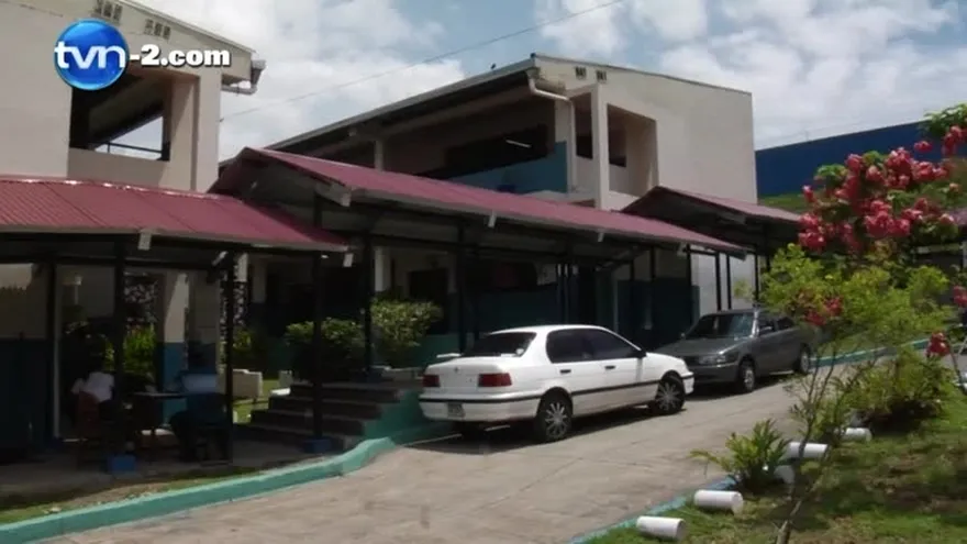 Cierran colegio por ataques agresivos de mosquitos